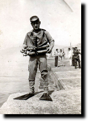 Un allievo sommozzatore VF del II corso sommozzatori negli anni '50(archivio Gruppo Storico VF  di Roma)